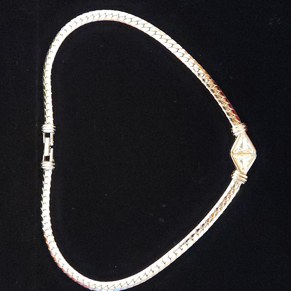 Elegant Silver Necklace